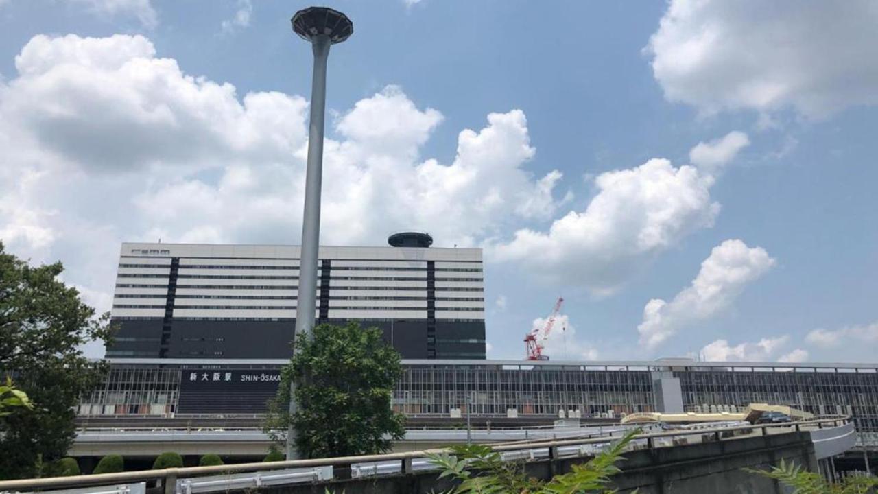 Toyoko Inn Shin-Osaka Chuo-Guchi Shinkan Exterior foto